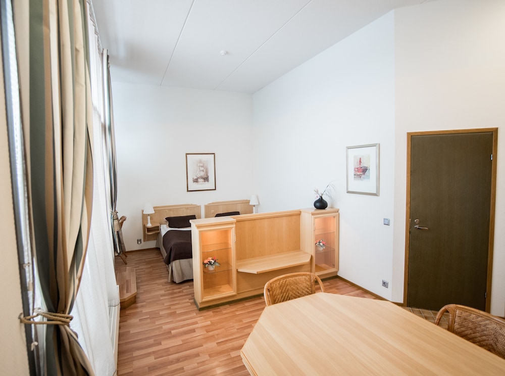 Hotel Vallonia 17/67