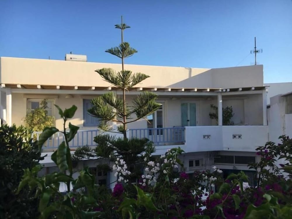 Villa Zampeta in MILOS