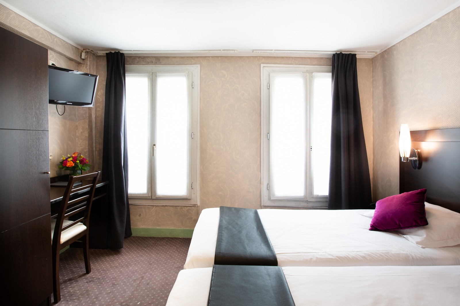 Standard, Twin Beds