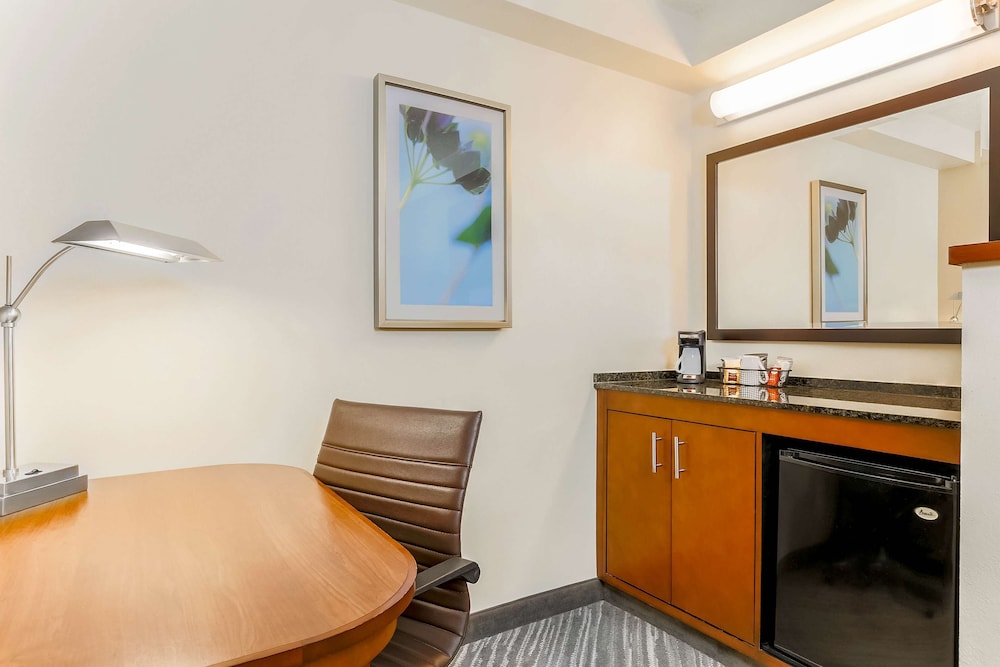 Hyatt Place Lake Mary Orlando North 42/53