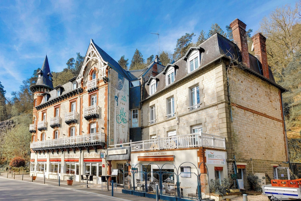 HOTEL LE ROC AU CHIEN 4/53