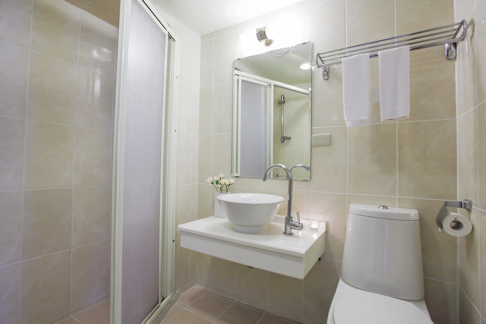 Ful Won Hotel 62/66