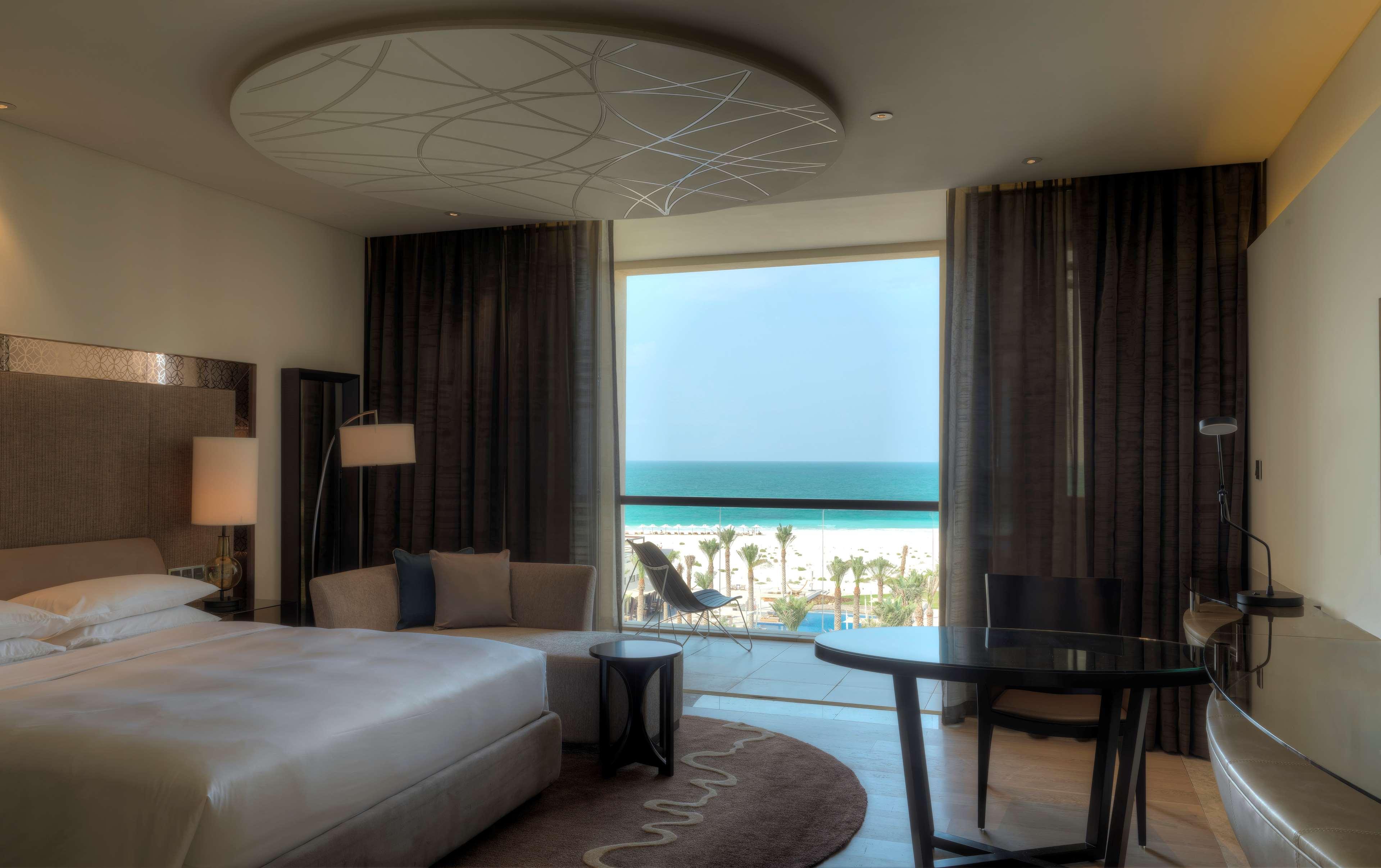 Park Room Sea View، Park Hyatt Abu Dhabi Hotel & Villa - Saadiyat island 2/6