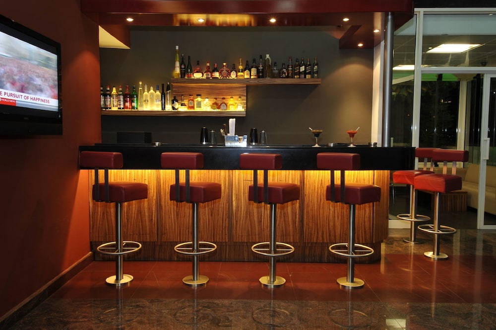 Suite Hotel Merlot 12/16
