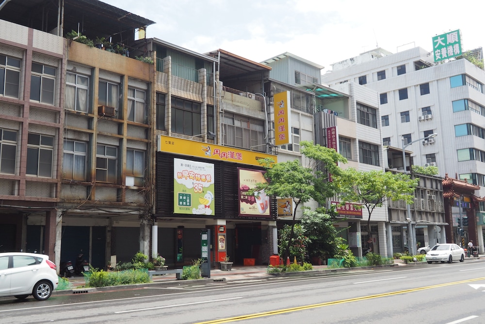 M-Hotel 56/62