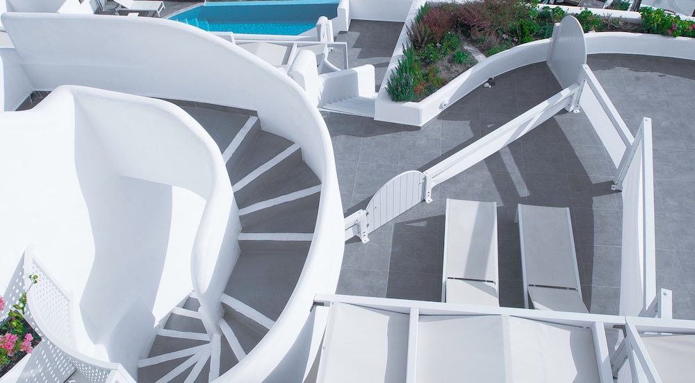 Santorini Secret Suites and Spa - Adults Only 2/50