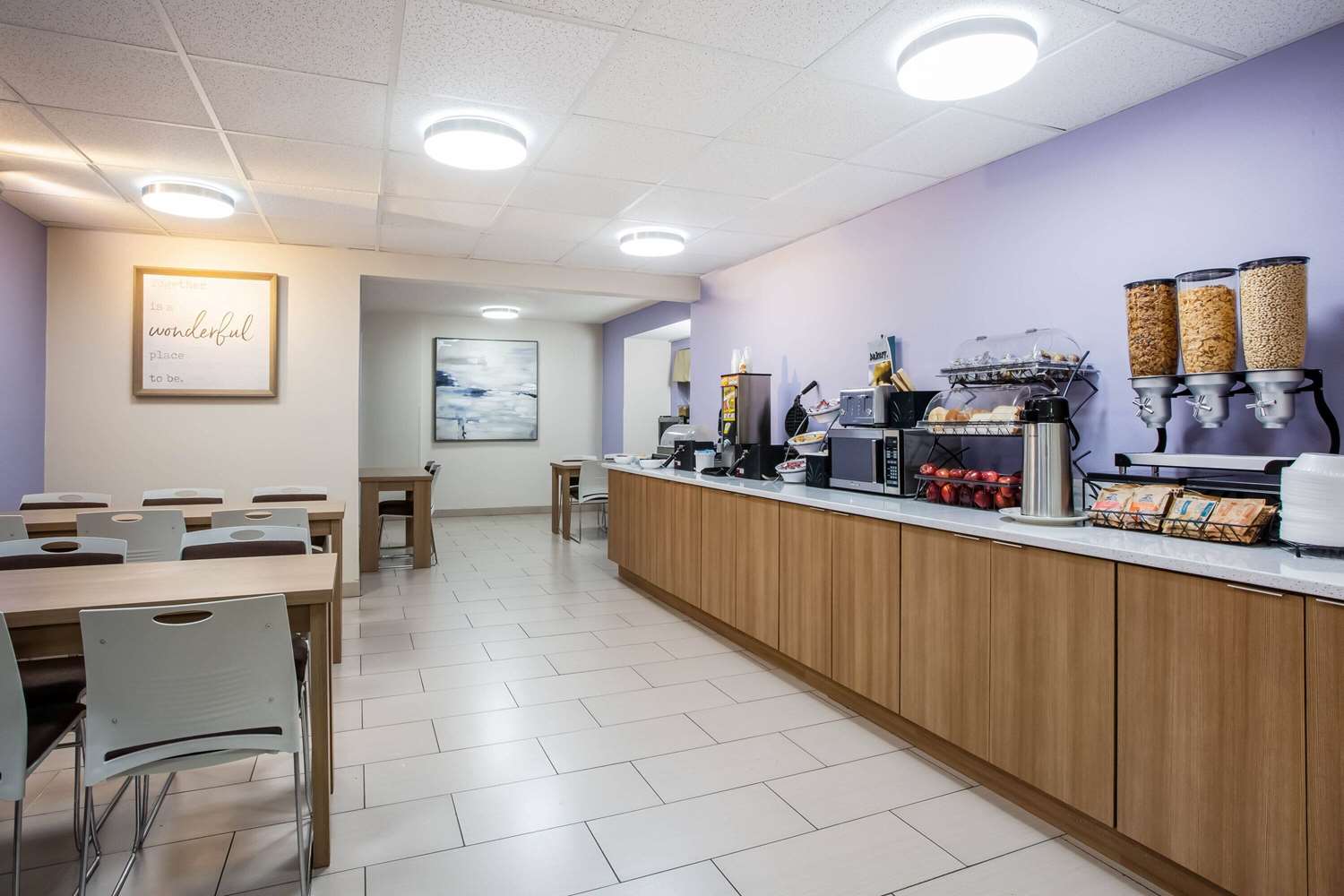 Microtel Inn & Suites by Wyndham Southern Pines / Pinehurst 26/41