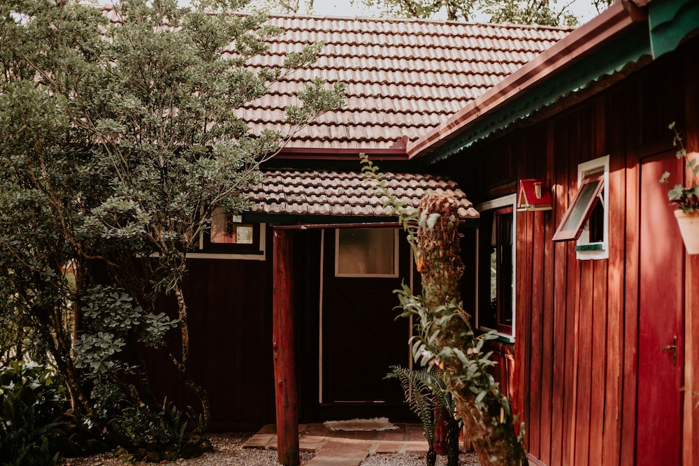 Hotel Fioreze Chale 57/60