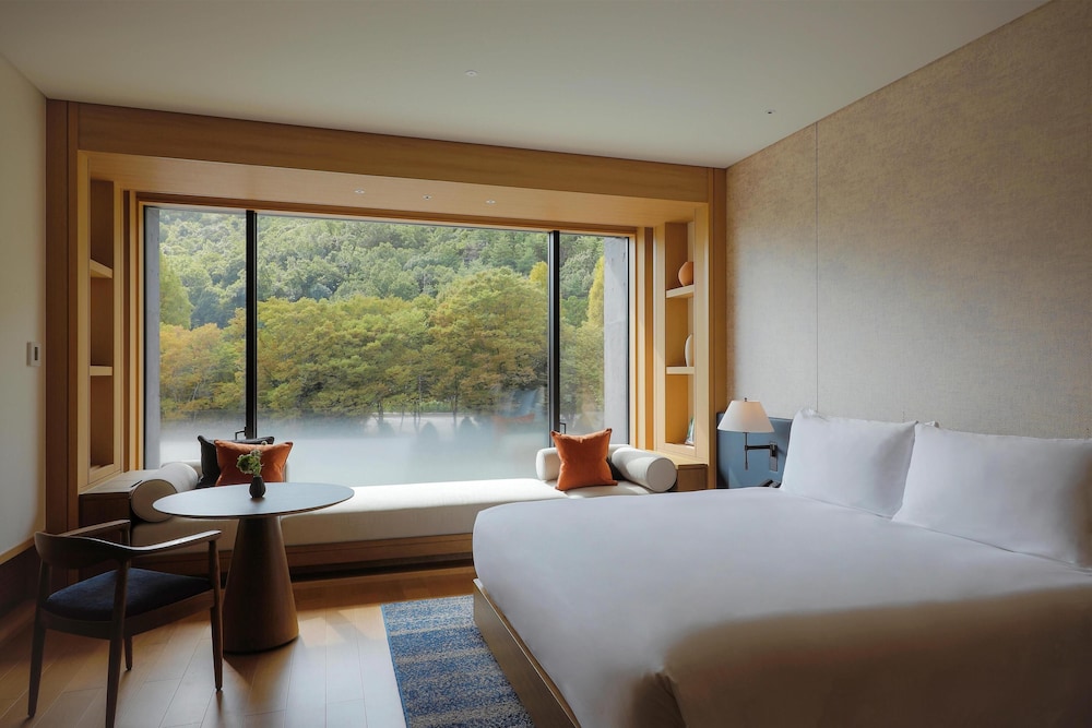 Premium, Deluxe, King Bed