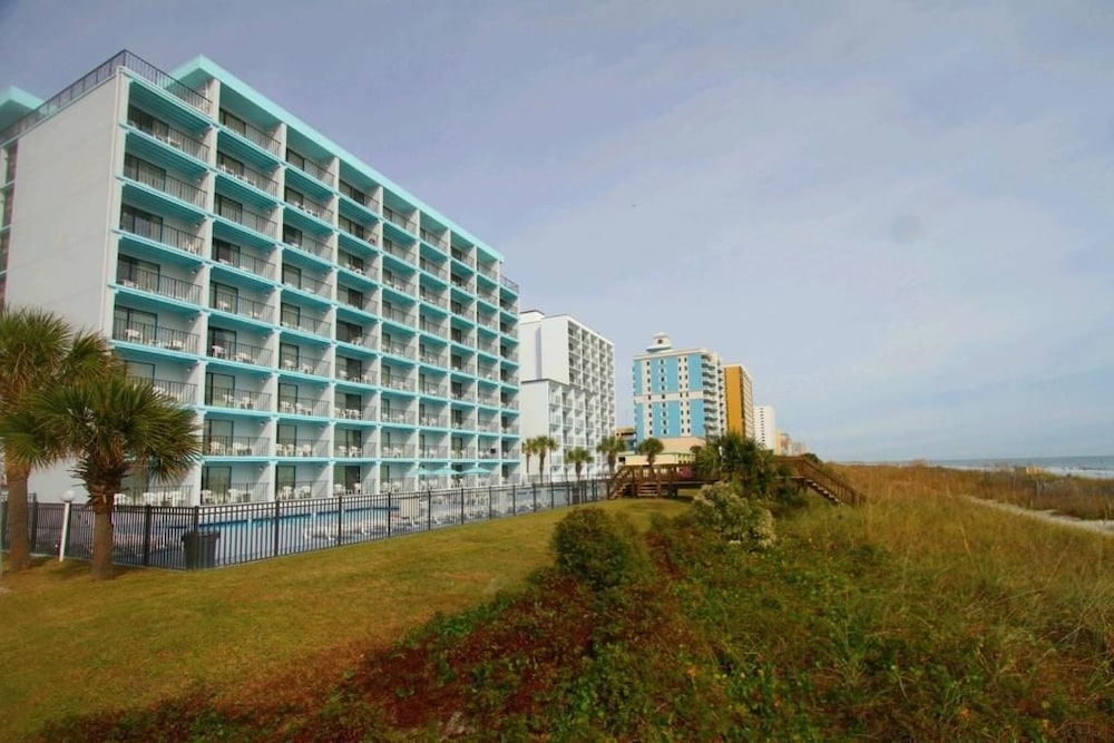 Tropical Seas Hotel 5/49