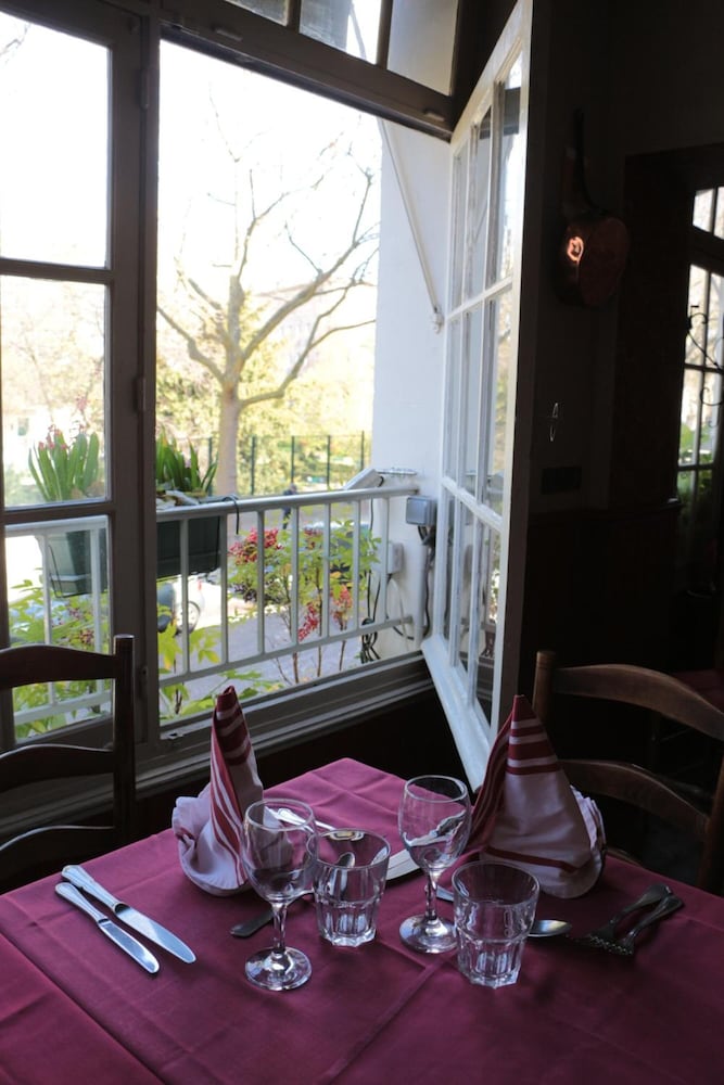 HOTEL LE VERT GALANT - PARIS 27/39