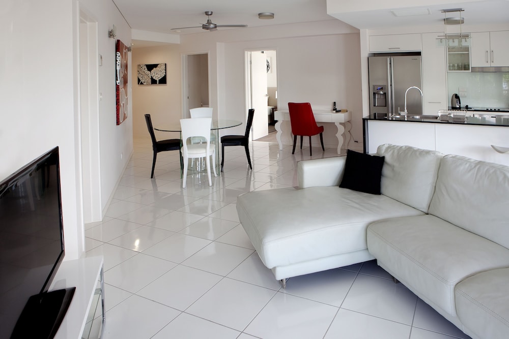 Vision Cairns Apartments 23/72