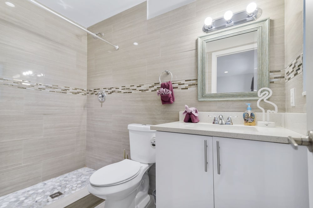 Alani Bay Deluxe Condos Fort Lauderdale 41/50