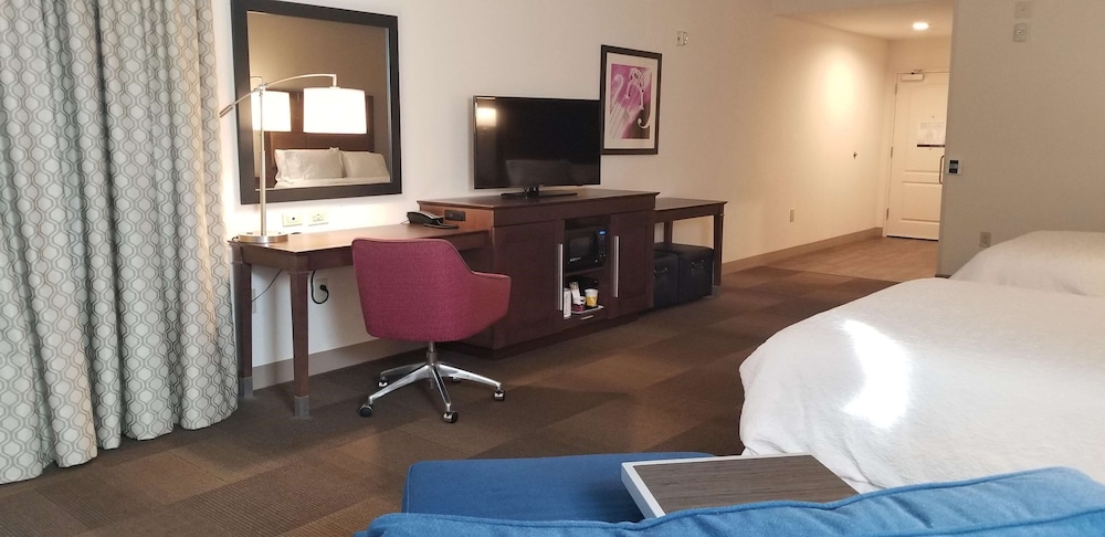 Hampton By Hilton New Paltz 44/47