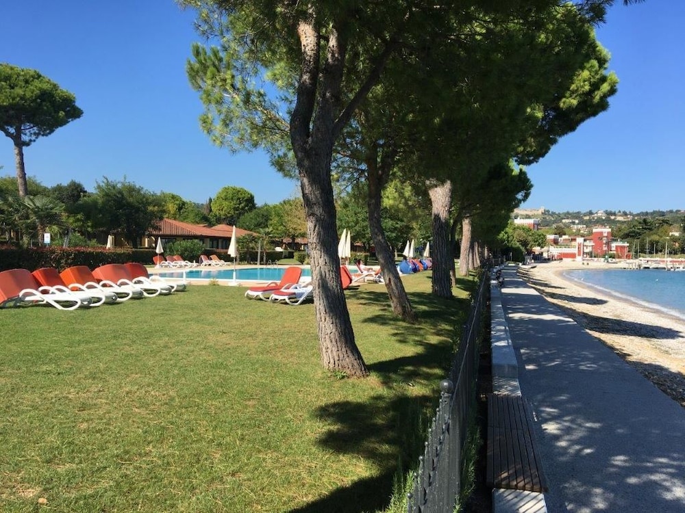 Le Corti Del Lago 16/29