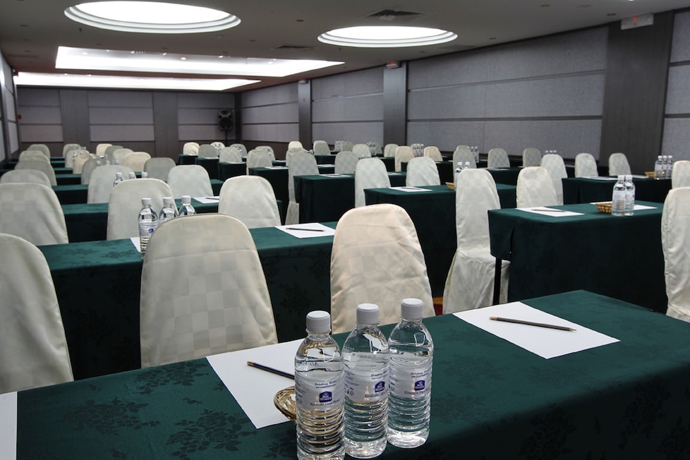 Kinabalu Daya Hotel 62/72