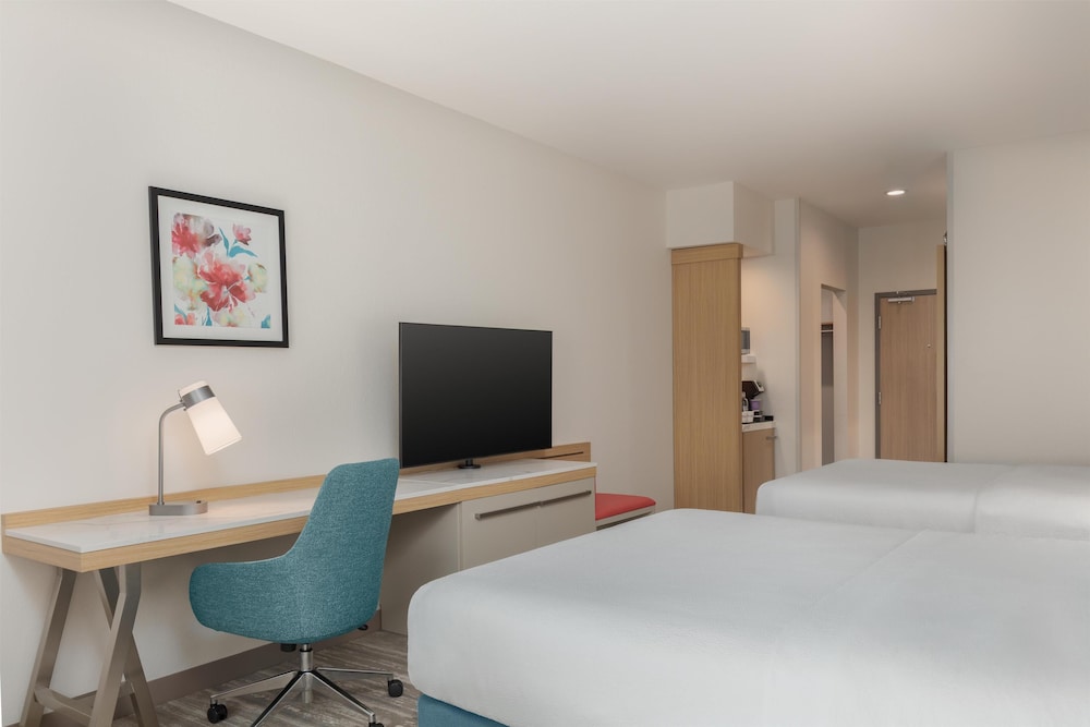 Hilton Garden Inn Hutchinson 44/47