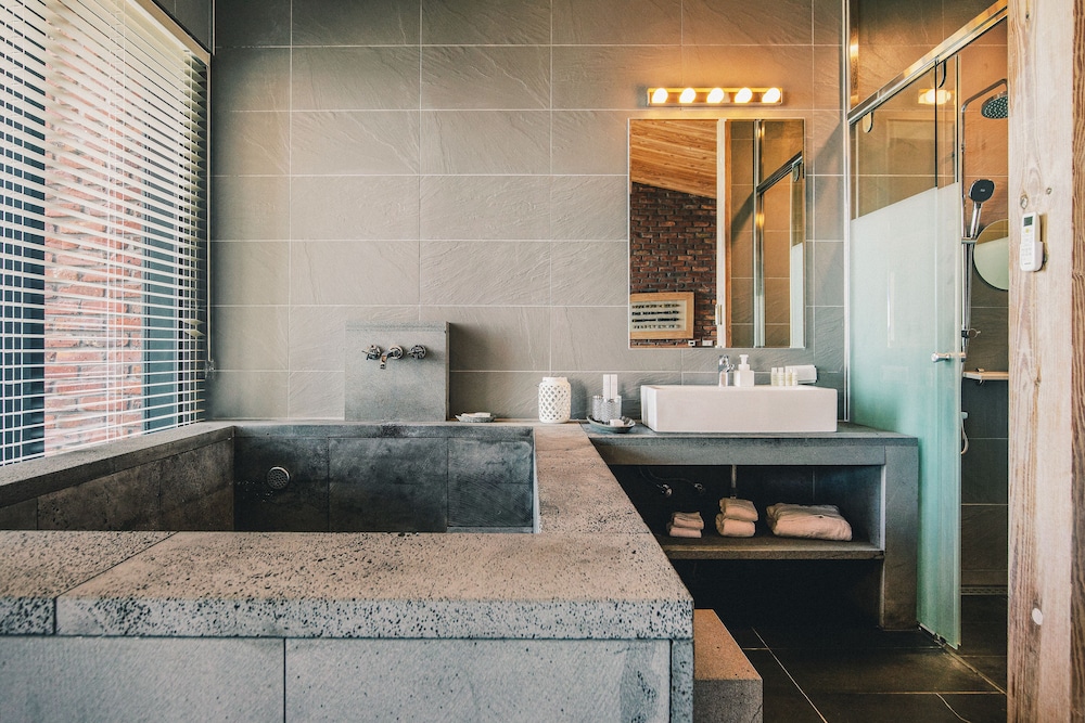 Zen Hideawayatjeju 33/58