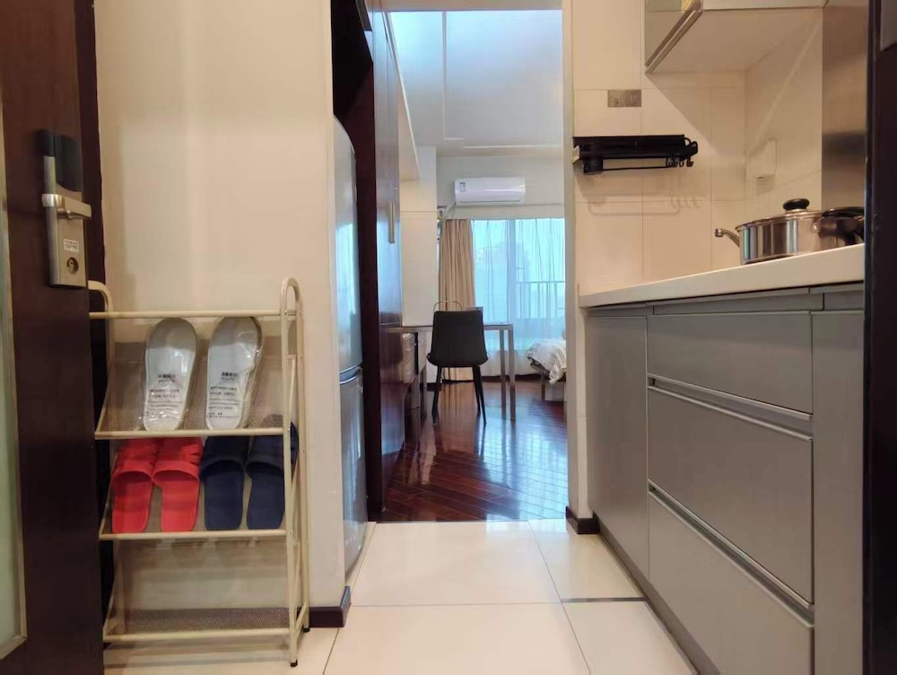 World Union Service Apartment Cosmo 9/72