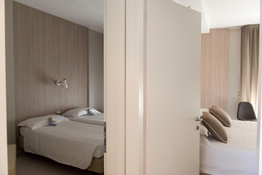 HOTEL DELLE NAZIONI 58/58