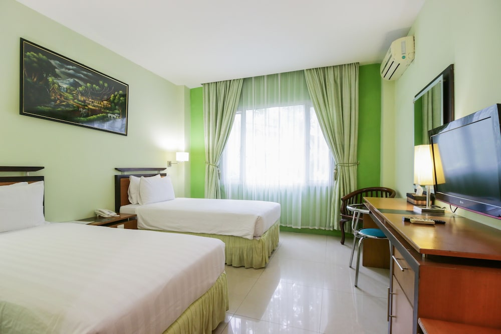 Mariani International Hotel 4/48