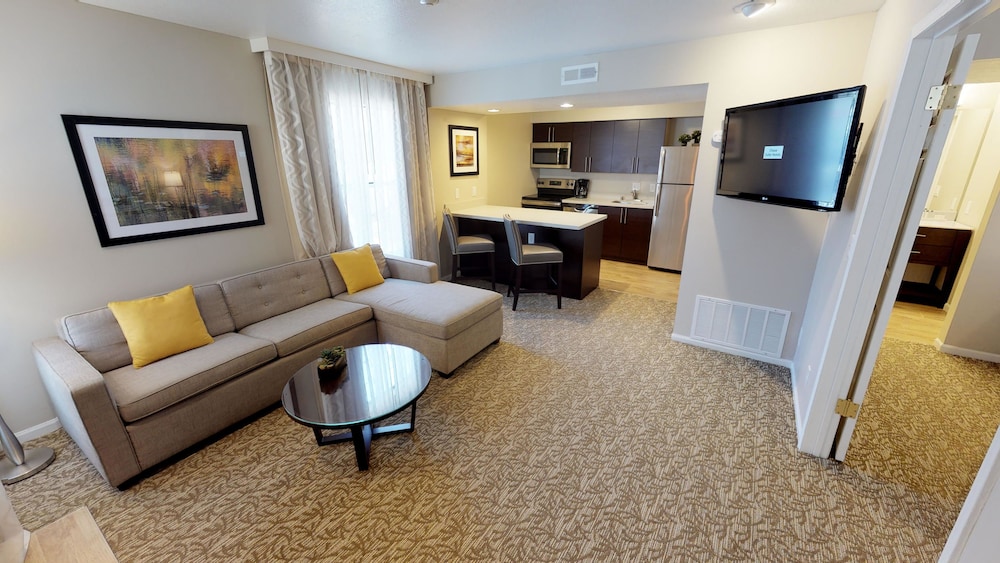 Chase Suite Hotel Newark 28/52