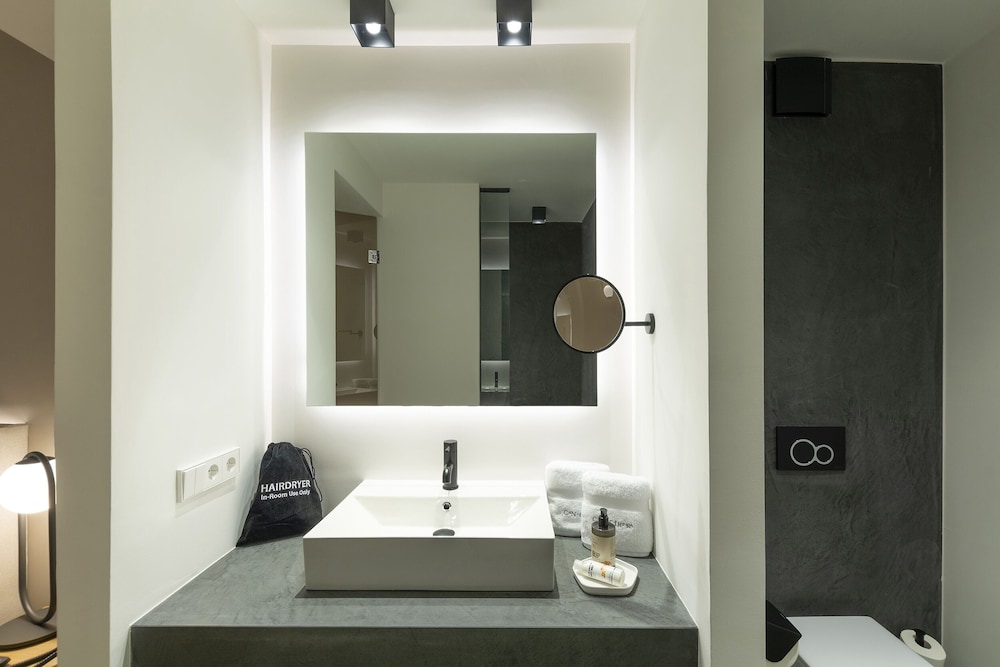 Hotel Can Cirera 50/50