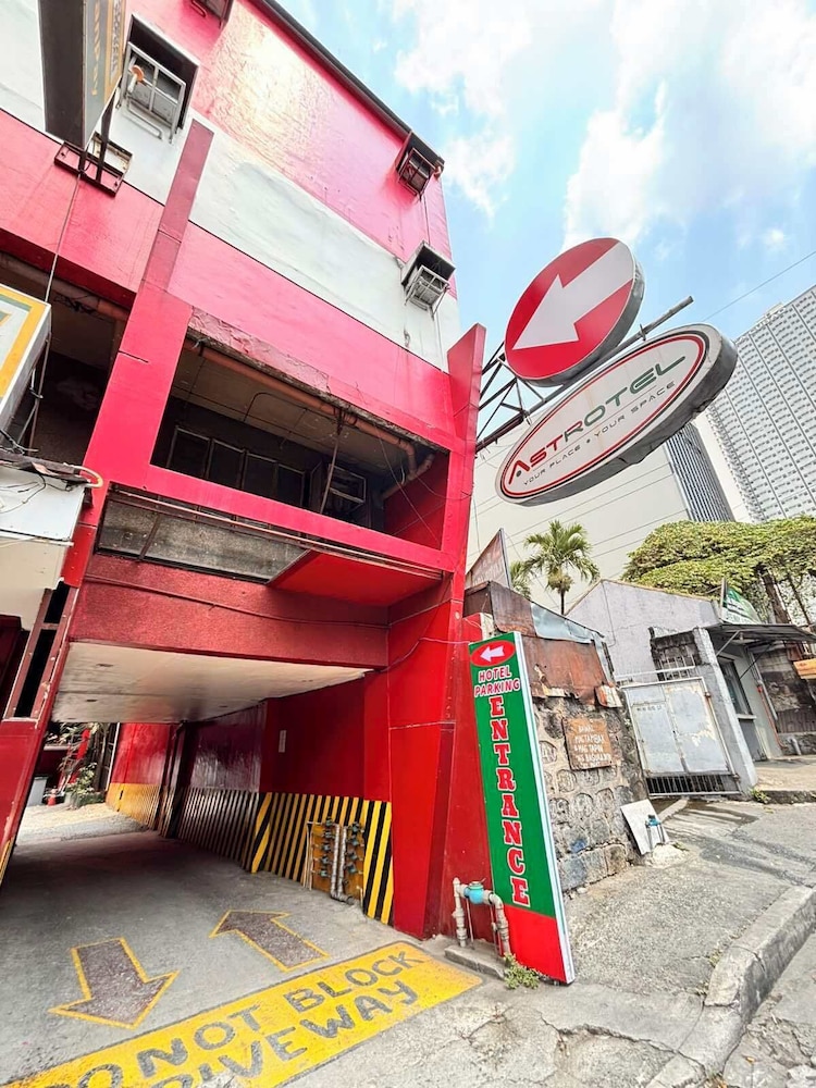 Astrotel Cubao 43/49