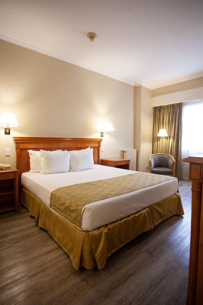 Austral Plaza Hotel 12/57