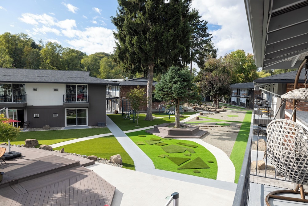 Interurban Suites Hotel, a Dazzler Select by Wyndham 59/69