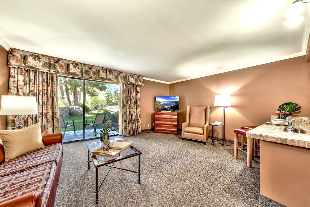 Forest Suites Resort At Heavenly Village 21/31