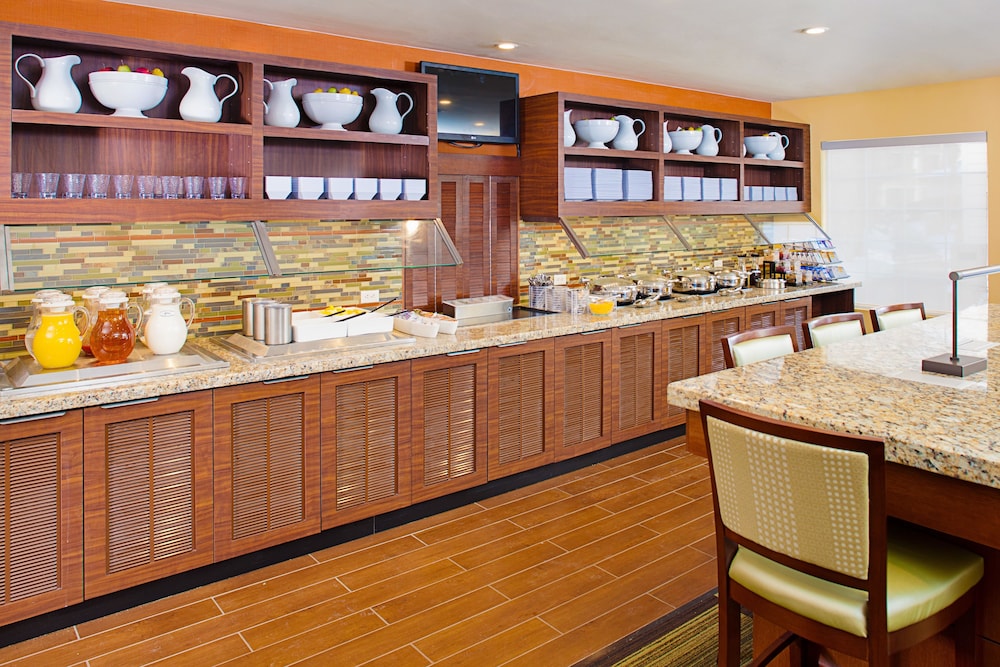Hyatt House Los Angeles/Lax/Manhattan Beach 22/30
