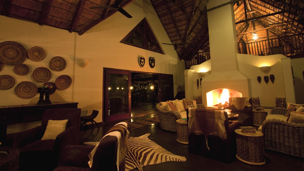 Nyati Safari Lodge 30/50