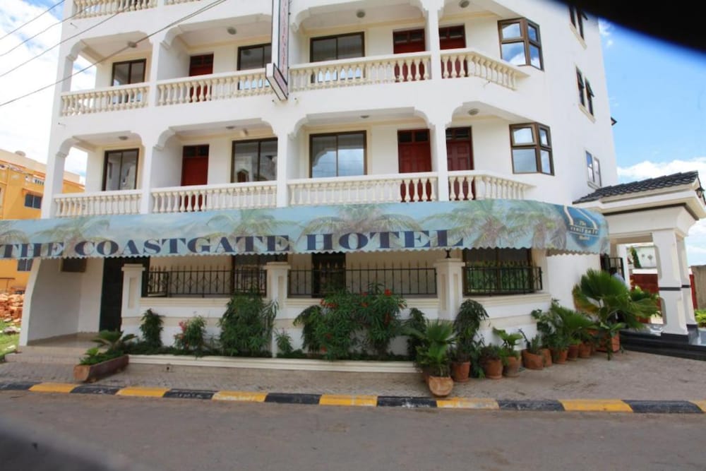 CoastGate Hotel 5/50