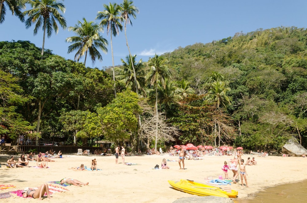 Praia Da Crena Inn 32/42