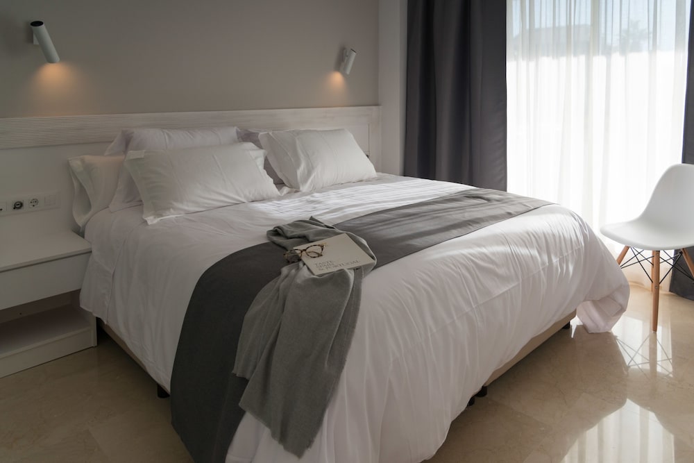 1 BEDROOM, PREMIUM, APARTMENT, PARTIAL SEA VIEW