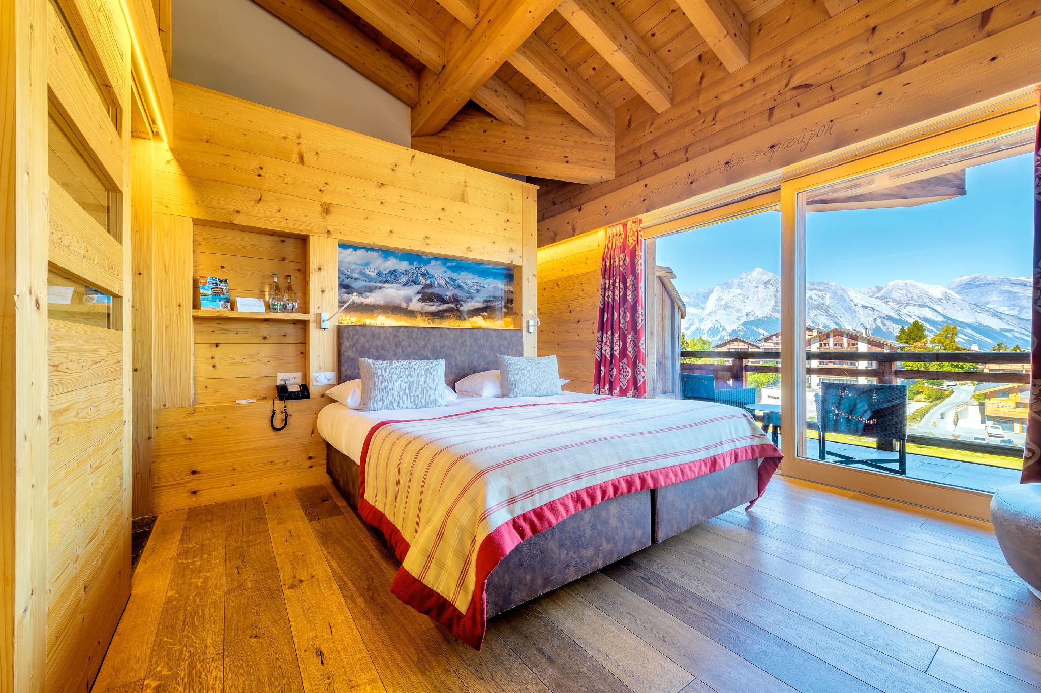 Kids Family, Classic, Queen Bed, Mezzanine Floor