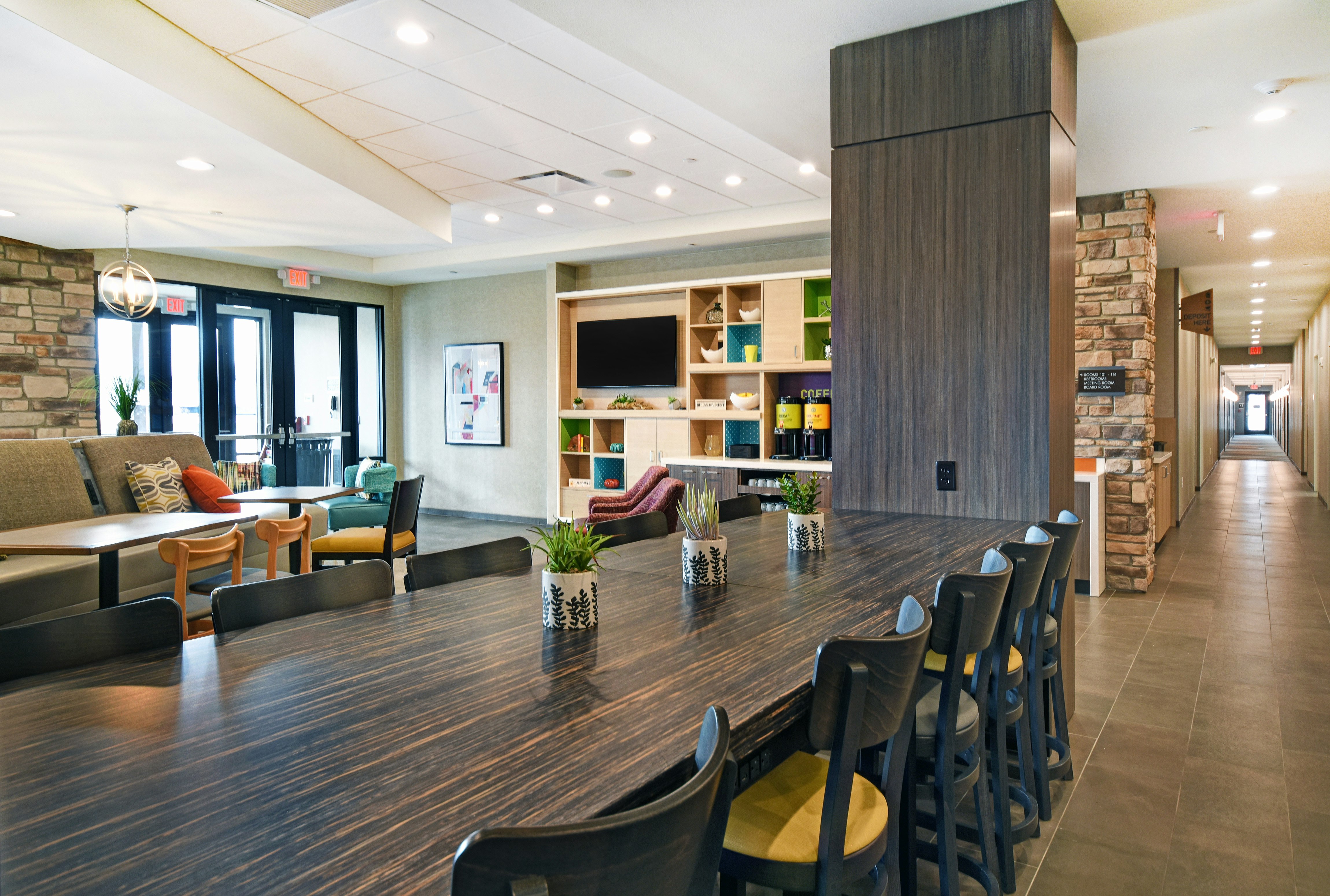 Home2 Suites By Hilton Beloit 11/22