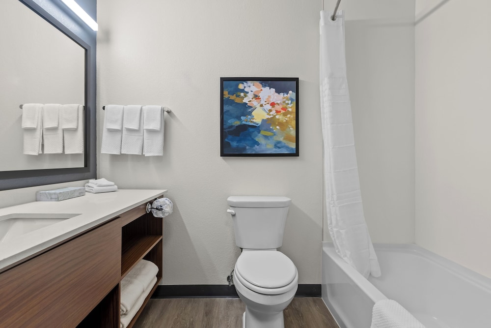 Everhome Suites Wichita Northeast 51/56