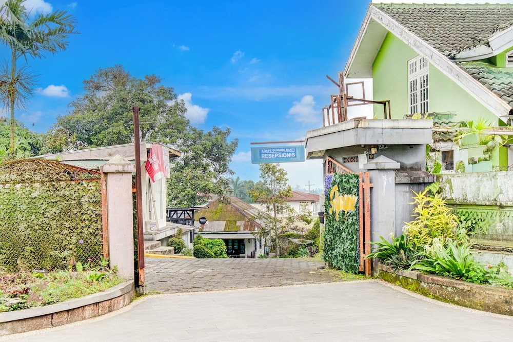 SPOT ON 3940 Villa Gunung Agape 18/20