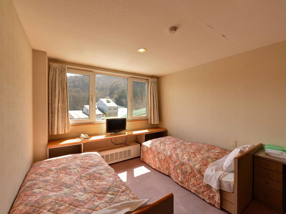 Oze Iwakura Resort Hotel 8/32