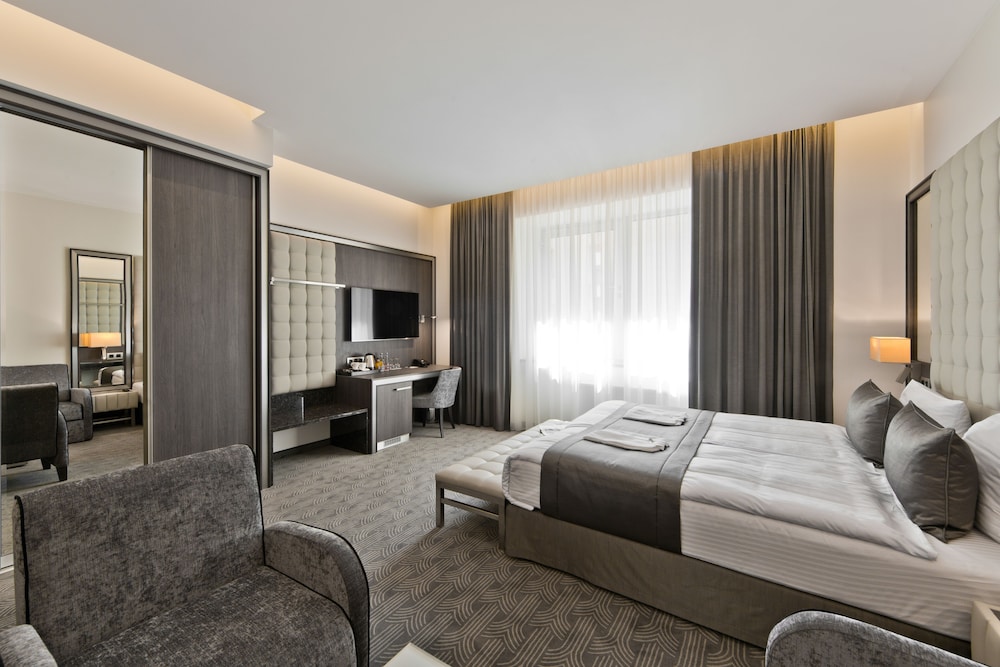 SUPERIOR, SINGLE, DOUBLE BED