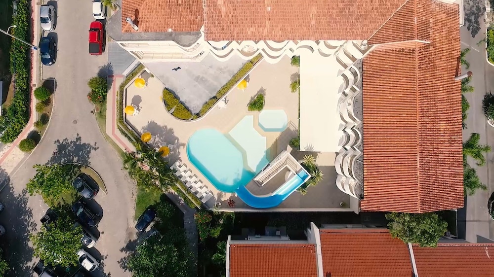 Hotel Praia Brava 2/62