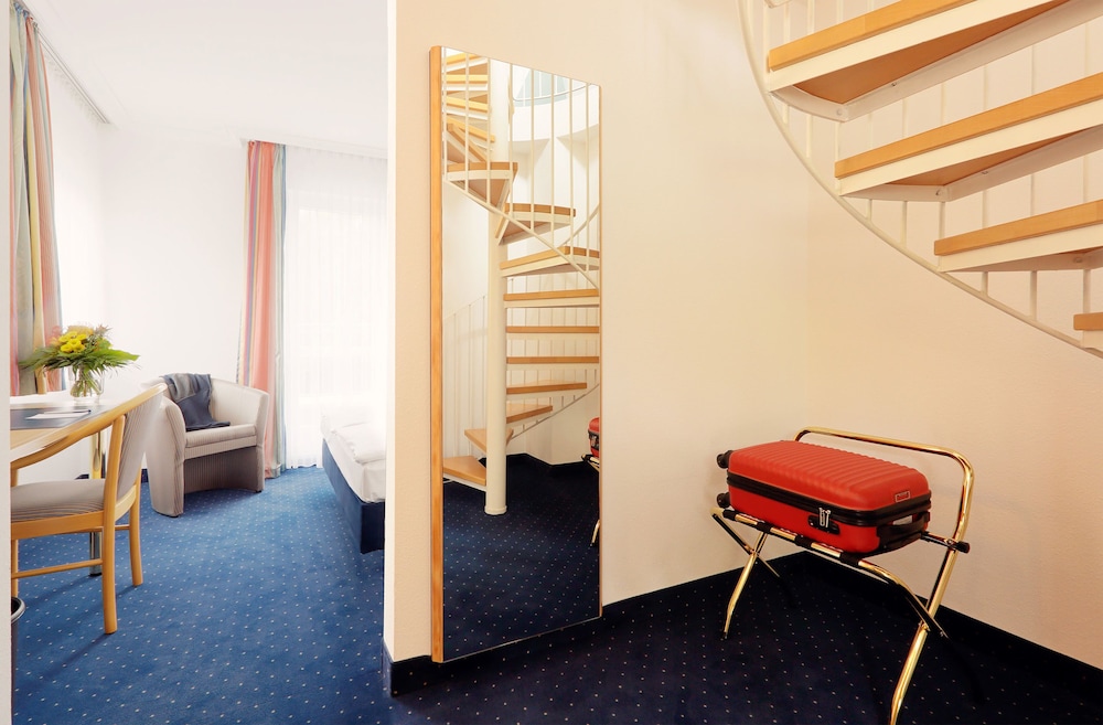 INSELHOTEL Potsdam-Hermannswerder 39/53