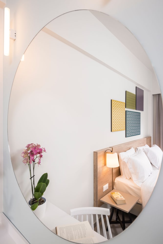 Irini Stalos Apartments 13/50