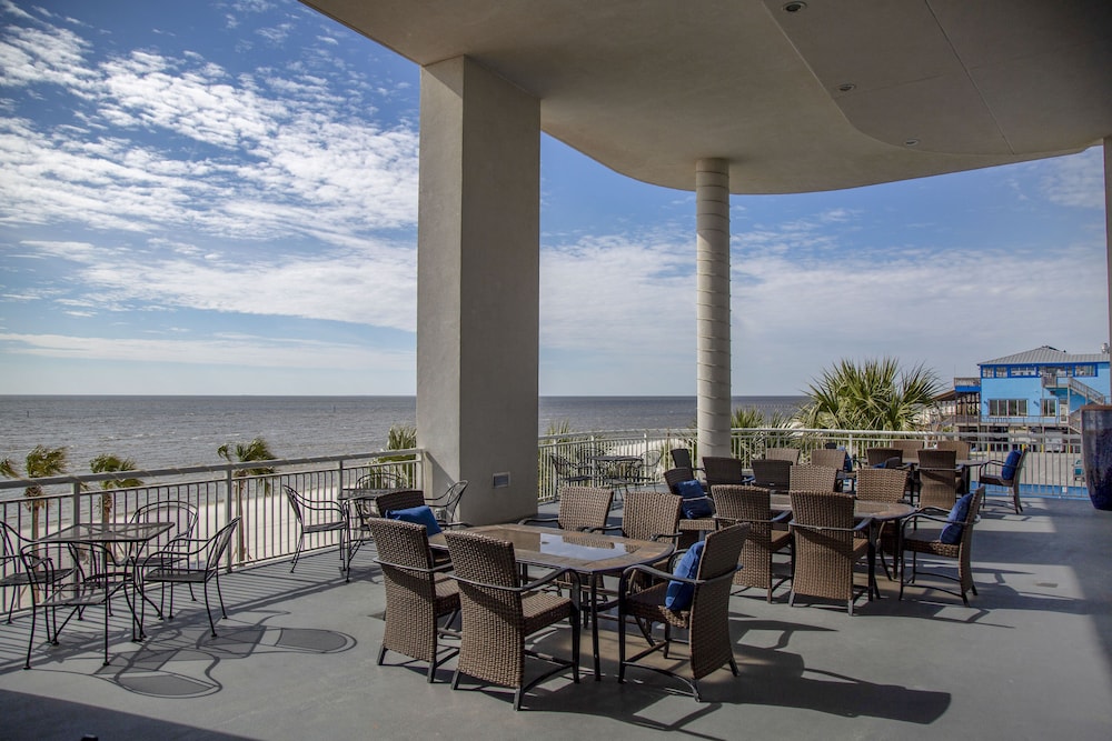South Beach Hotel Suites 19/28