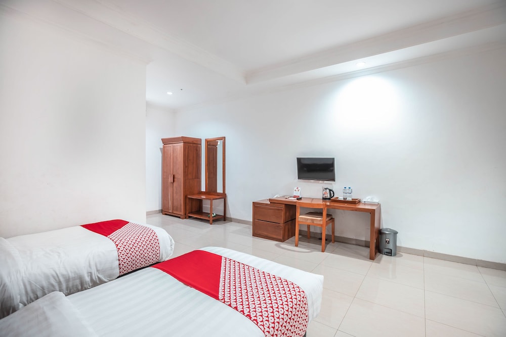 OYO 686 Bunga Karang Hotel 16/46