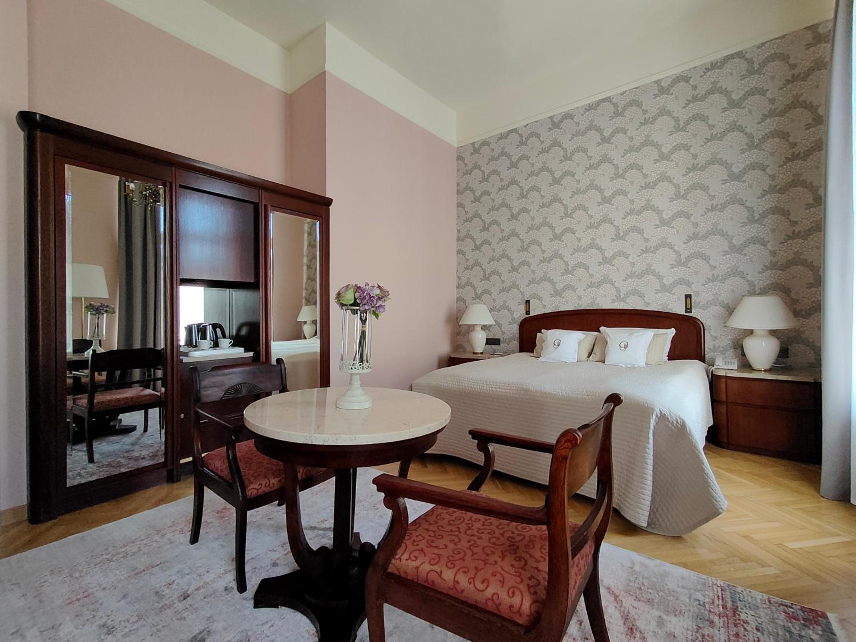 rooms