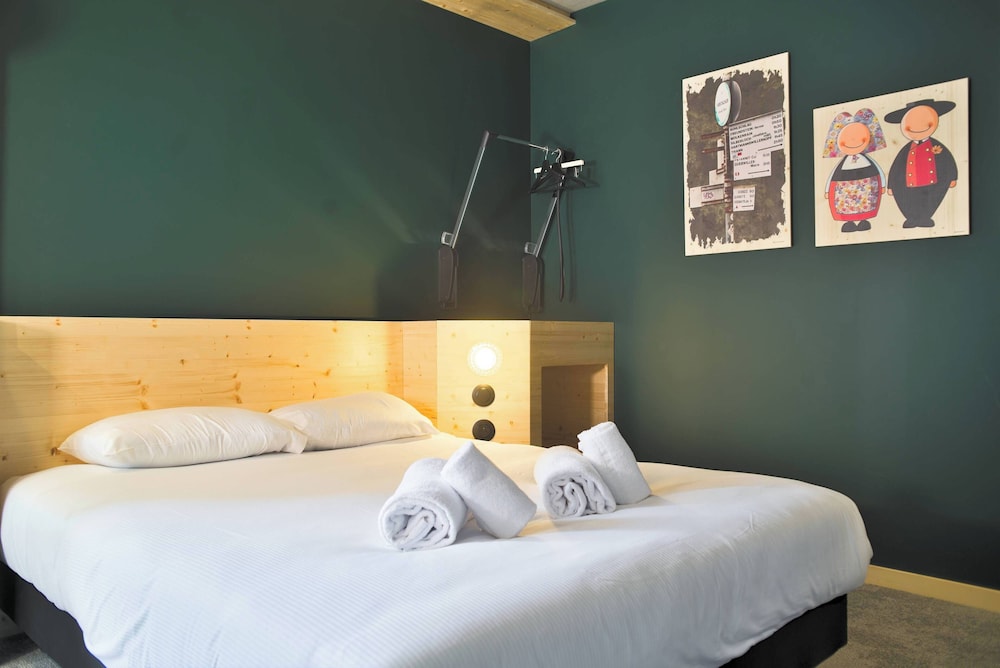 greet hotel Cernay Mulhouse 12/50