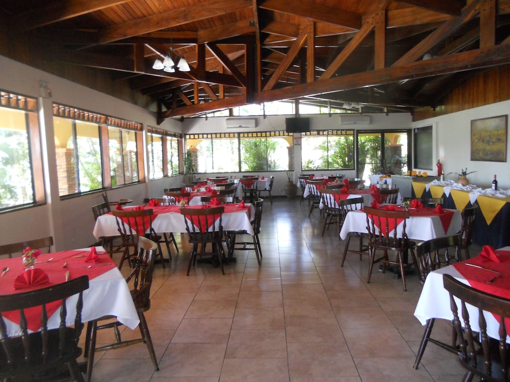 Las Espuelas Hotel 41/54